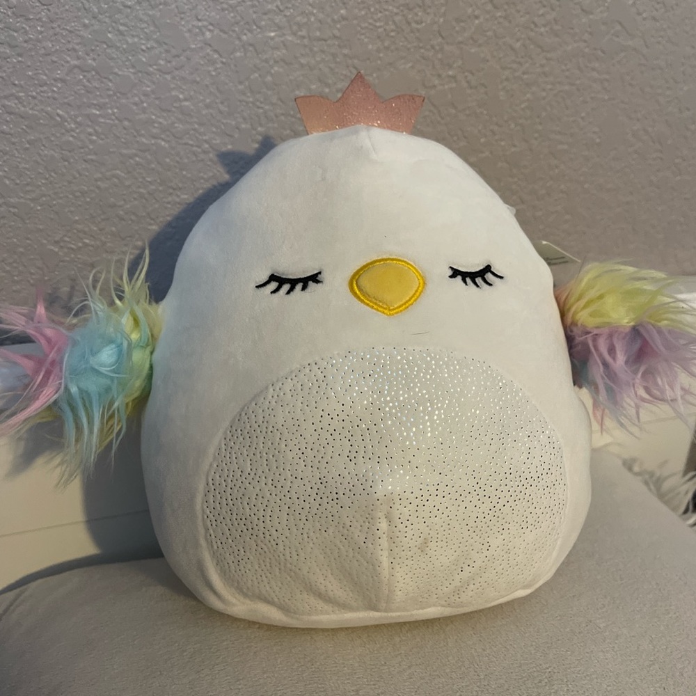 Serena the bird squishmallow